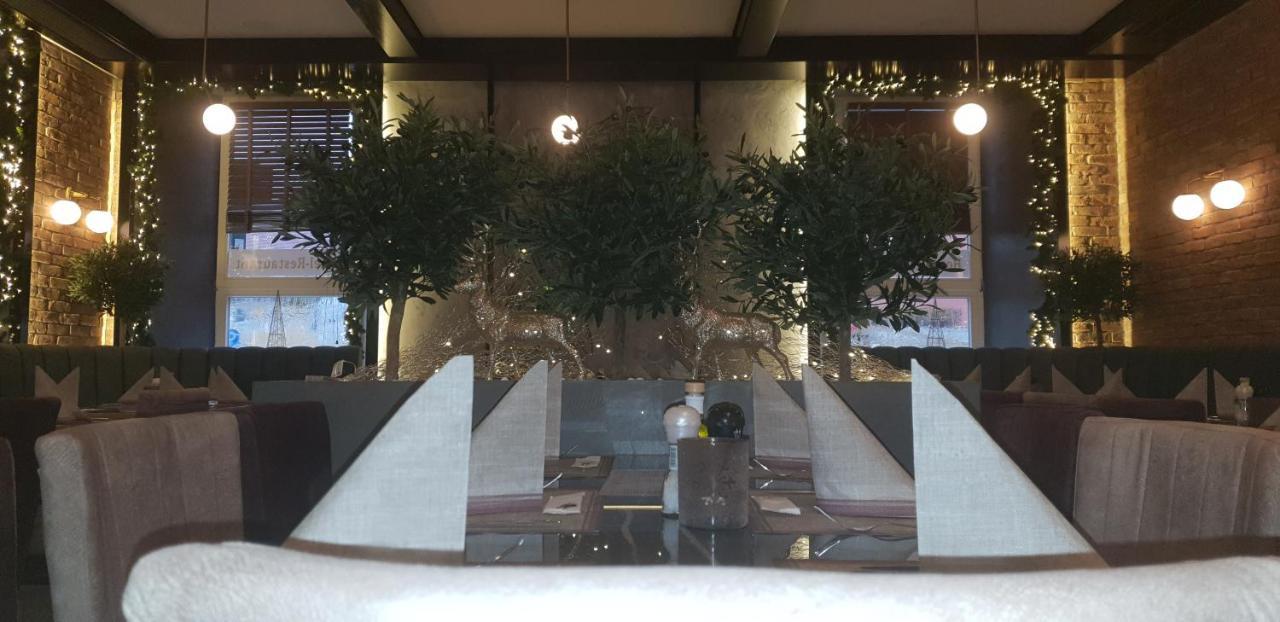 Hotel Giamas Στράουμπινγκ Εξωτερικό φωτογραφία